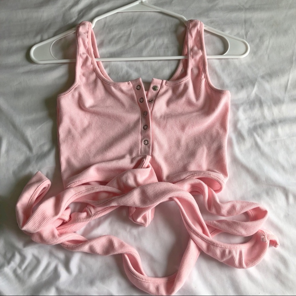 Baby Pink Tie-Up Crop Top🌸